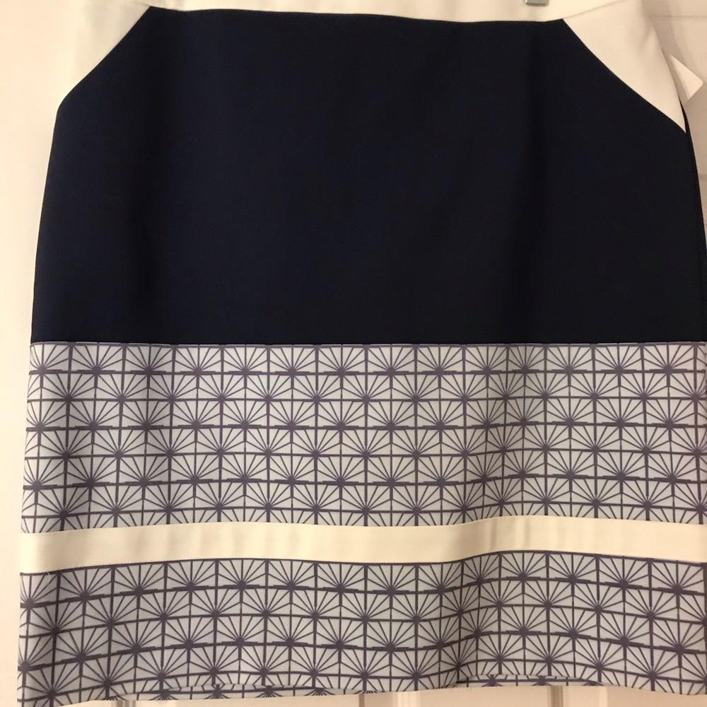 NWT Halogen navy and cream mini Size 12